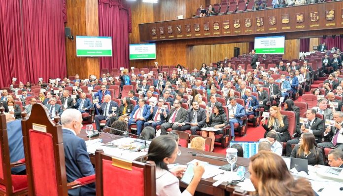 Asamblea Revisora aprobó en primera lectura siete artículos
