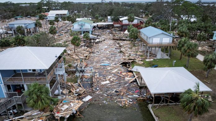Cansados de los huracanes, habitantes de una ciudad de Florida quieren vender sus casas