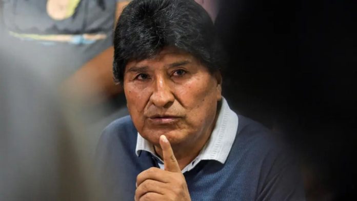 Fiscalía cita a Evo Morales por caso de trata y estupro y sus seguidores amenazan con “convulsión” si es detenido