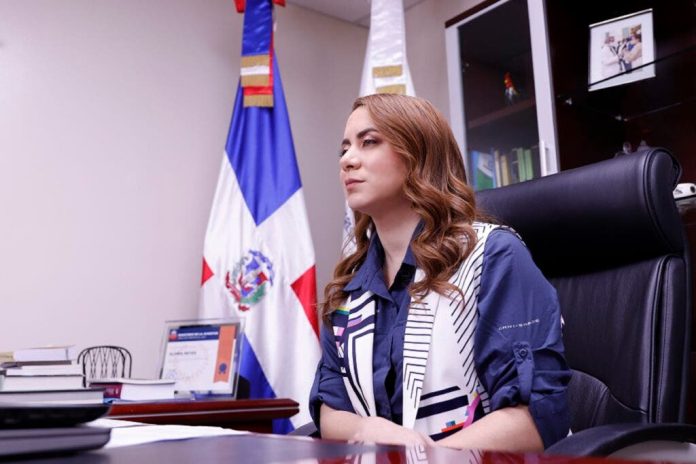 Gloria Reyes destaca propósito reforma