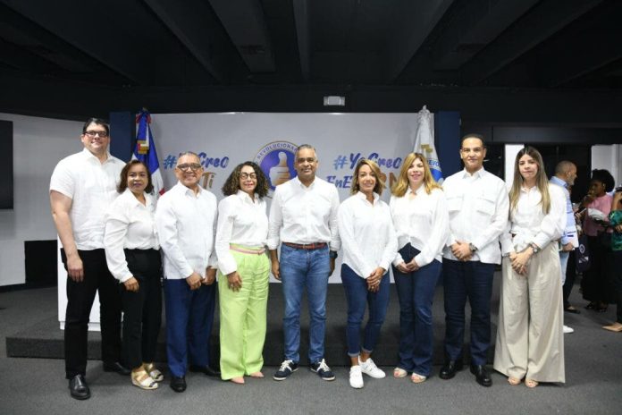 Gobierno proyecta instalación de tres mil megavatios de energías renovables