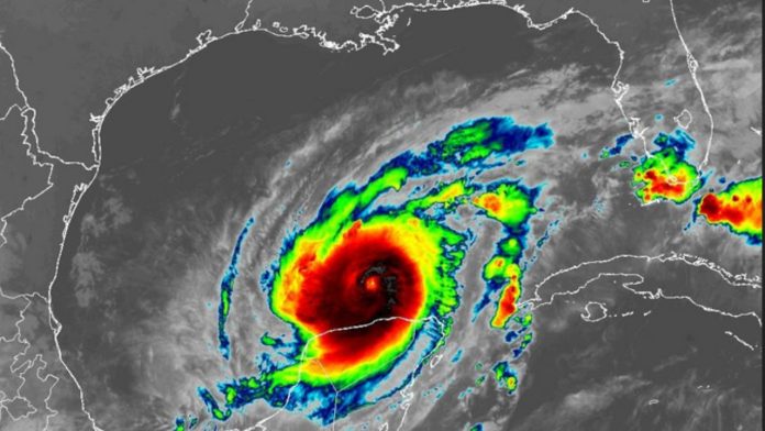 Huracán Milton baja a categoría 4 y se descarta que toque la península de Yucatán