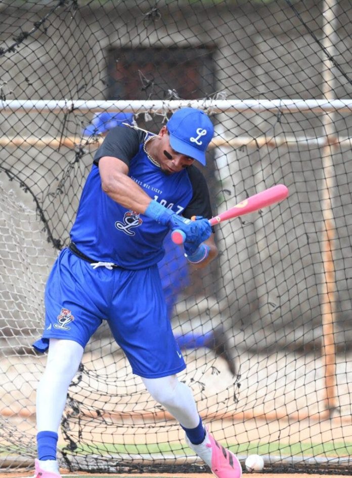 Starlyn Caba quiere ser el heredero de Emilio  Bonifacio