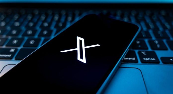 Supremo de Brasil desbloquea red social X tras  pago de multa millonaria