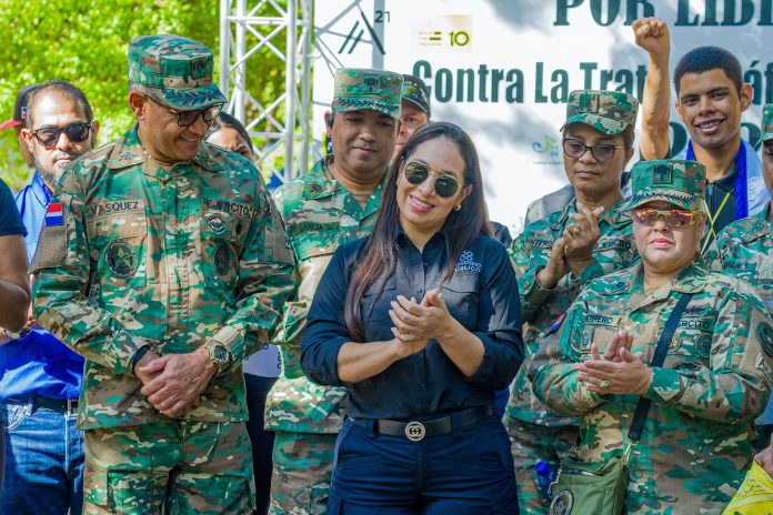 Una caminata en favor de las víctimas de la trata