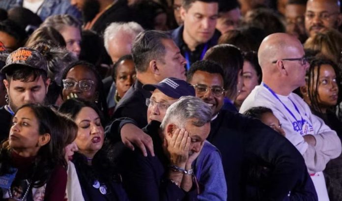 Kamala Harris canceló su discurso en el comando de campaña: “Todavía tenemos votos por contar”