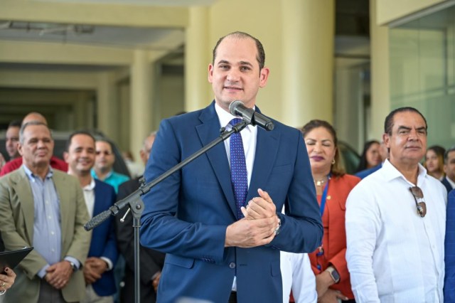 1731603603 397 Senado de la Republica y PromeseCal inauguran nueva Farmacia del