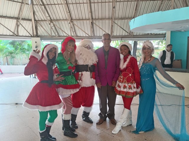 1733074684 186 Ministerio de Salud Publica vacuna ninos contra enfermedades en SDE