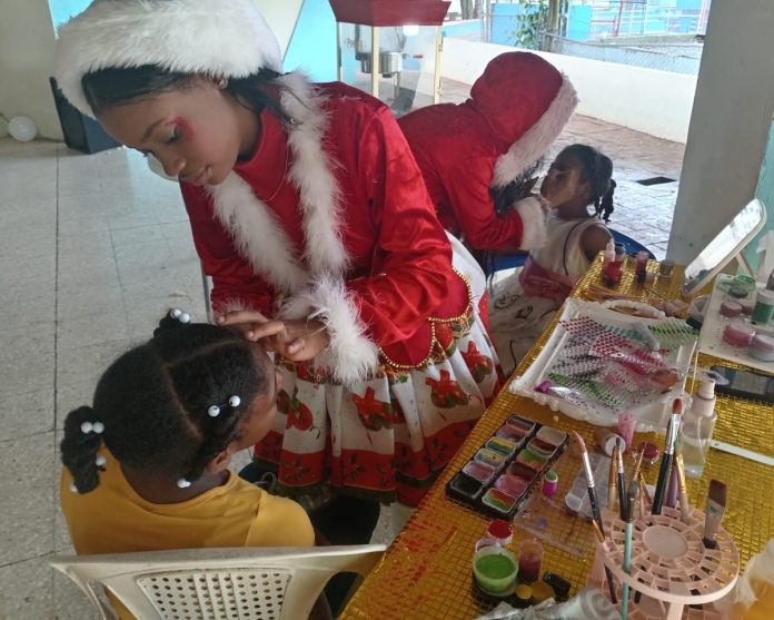 Ministerio de Salud Pública vacuna niños contra enfermedades en SDE