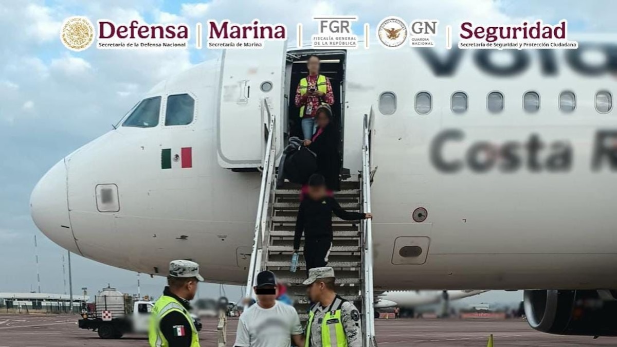 El motivo por el que hombre desvió el avión de Volaris, lo acompañaban su esposa e hijos