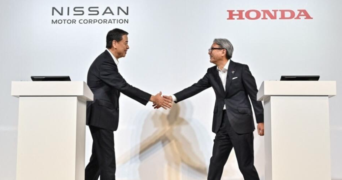 Los fabricantes automotrices Nissan y Honda se preparan para fusionar