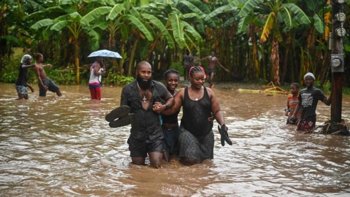 Aumentan a 10 los muertos por las lluvias torrenciales en Haití