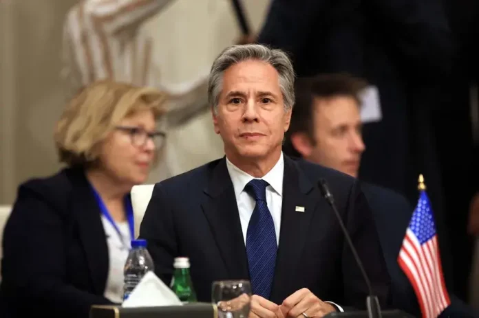 Blinken confirma que EE.UU. está en contacto con la alianza islamista que derrocó a Al Asad