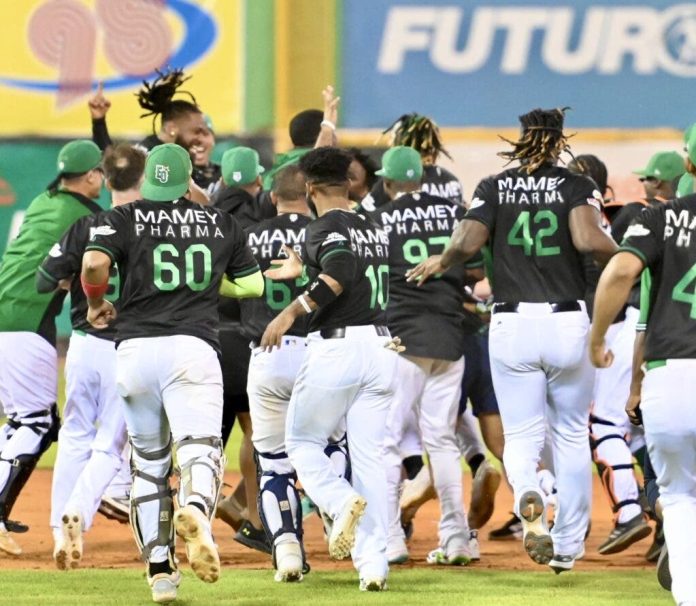 Estrellas ganan primer lugar
