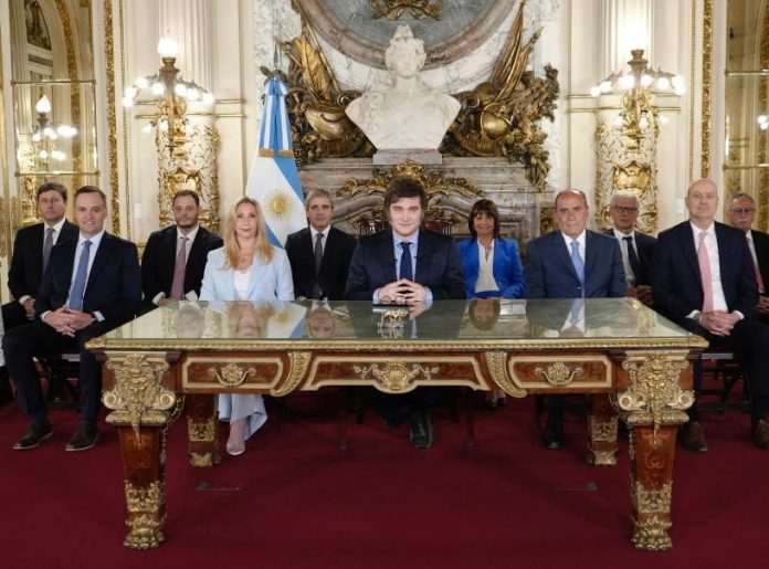 Viene “motosierra profunda” afirma presidente Milei