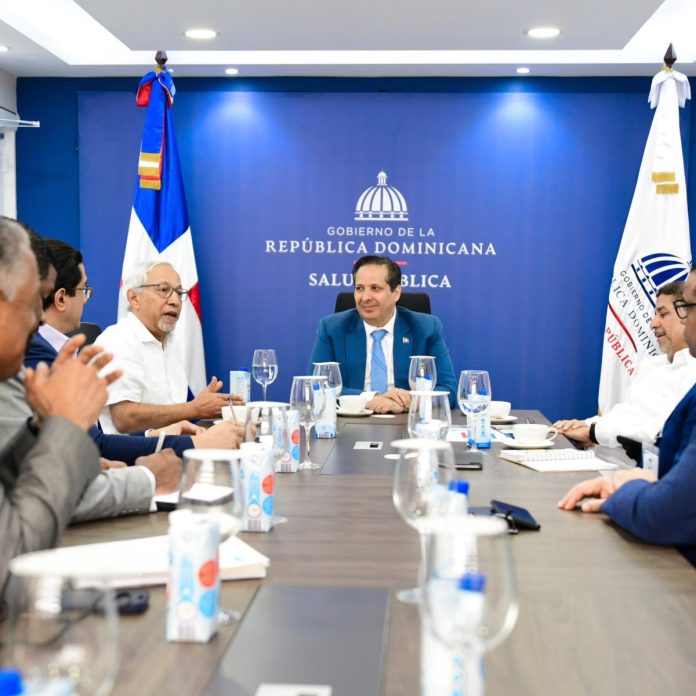 Salud Pública y Minerd coordinan acciones para prevenir intoxicaciones en entornos escolares