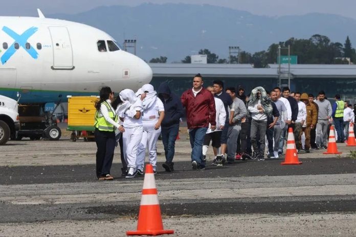 ONU recuerda que los inmigrantes deportados tienen derecho a «dignidad y derechos»