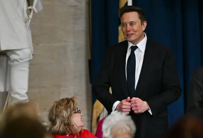 Musk respalda a Microsoft y asegura tiene dinero suficiente para invertir en Stargate