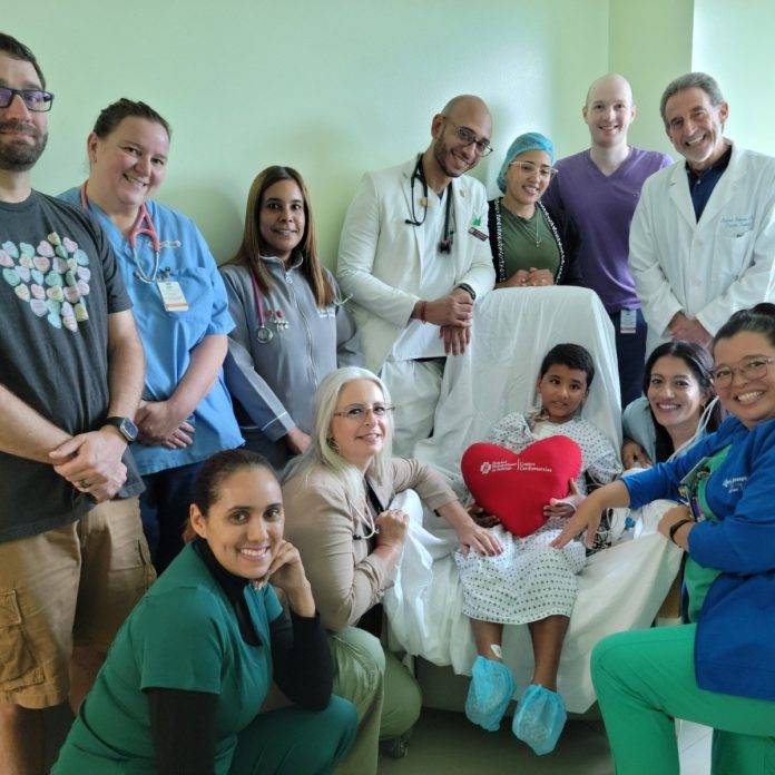 Realizan jornada cardiovascular pediátrica en Santiago