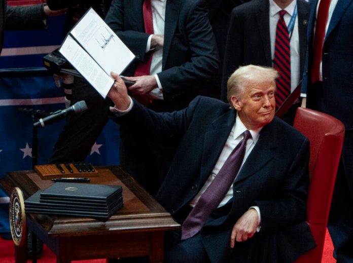 Trump ordena desclasificar los archivos sobre la muerte de los Kennedy y Luther King
