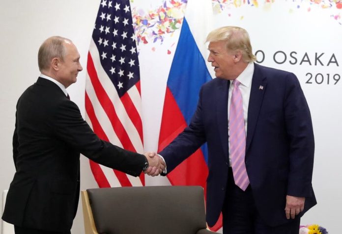 Trump habla con Putin y Zelenski para negociar el fin a la guerra en Ucrania y dice que ambos quieren «la paz»