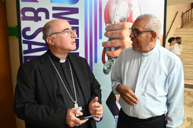 1739931064 353 Realizan IV Foro sobre Medicina y Salud como parte de