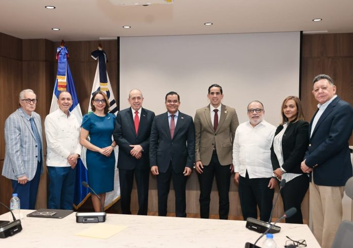 DIDA socializa acciones de mejora con gremios de ARS