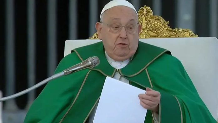 El papa pide a la Iglesia de EEUU no ceder a las narrativas que discriminan a migrantes