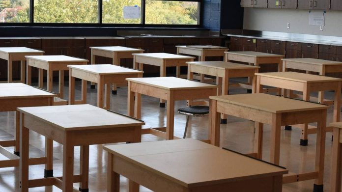 Niña recibía amenazada de deportación por sus compañeros de clase y tomó una decisión fatal