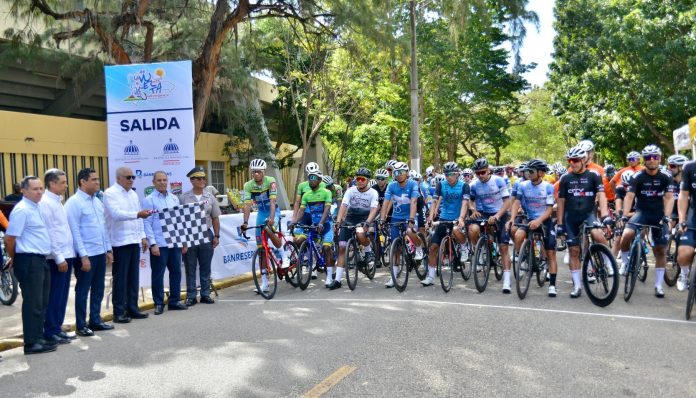 Robigzon Oyola dominó primera etapa Vuelta Ciclística