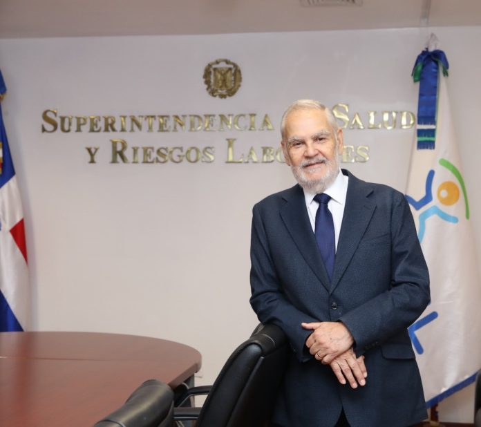 SISALRIL impulsa iniciativas para aliviar gasto en medicinas y beneficiar a la población