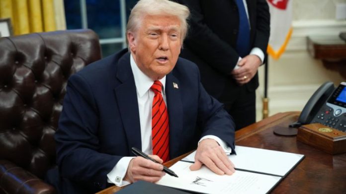 Trump eleva el tono y plantea reubicar a palestinos en una «parcela» en Jordania o Egipto