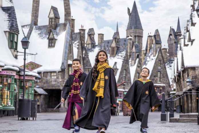 Warner Bros firma un acuerdo para abrir un parque temático de Harry Potter