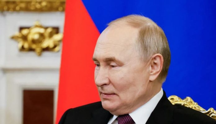 Putin apoya un cese de las acciones militares que lleve a una «paz duradera» en Ucrania