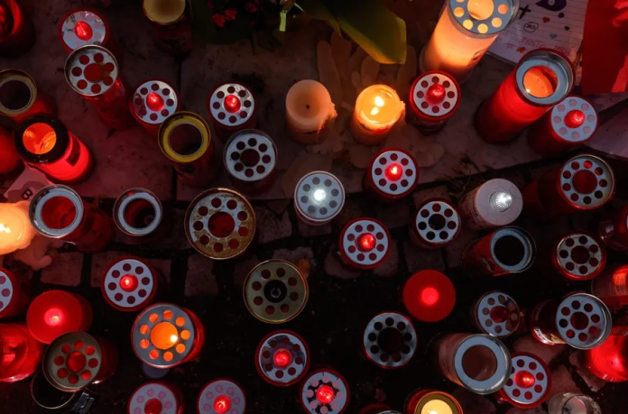 El papa prosigue su terapia tras 23 días hospitalizado y redactará la homilía del domingo