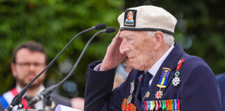 «El sacrificio no valió la pena»: veterano británico de la II Guerra Mundial lamenta el estado de su país