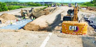 Grietas por Melissa persisten en la Circunvalación de Baní