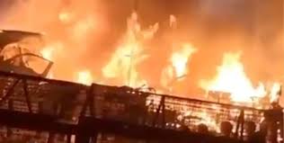 Declaran alerta máxima en la India tras explosión mortal de un coche