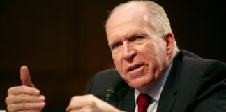 Exdirector de la CIA revela el reclutamiento de altos cargos de Oriente Medio como informantes