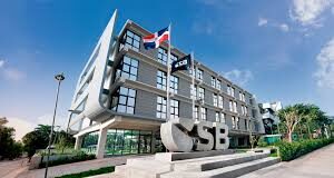 El sistema presidencialista dominicano, es absorbente, ególatra, intolerante, duro de caer y terriblemente prejuiciado en lo personal y peor, autócrata y toda la partidocracia y en lo bueno o en lo malo, lo acata y los demás obedecen