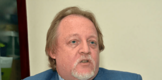 Deuda pública. Economista Henri Hebrard advierte sobre alto pago de intereses de la deuda dominicana para 2026: Mil millones de pesos diariamente por intereses