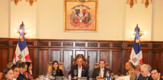 Abinader convoca para este domingo el Consejo de Ministros extendido para trazar prioridades de 2026