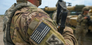 Politico: Las opciones militares de EE.UU. contra Irán están seriamente limitadas