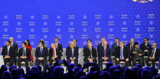 Fin de la ficción: El «vasallo feliz» ya no puede fingir ante Trump