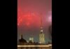 Fuegos artificiales adornan el cielo de San Petersburgo en el 82.º aniversario del levantamiento del sitio de Leningrado