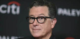 Stephen Colbert denuncia que la CBS censuró una entrevista política por temor a represalias de la FCC