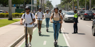 ¿Usas patineta eléctrica? Esto es lo que pagarías si circulas por la acera o excedes los 20 km/h