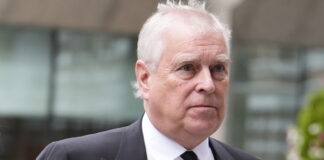 Detienen al expríncipe británico Andrés en medio del escándalo por sus vínculos con Epstein