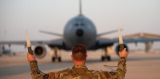 IMÁGENES SATELITALES captan decenas de aviones militares de EE.UU. que en Oriente Medio amenazan con atacar Irán