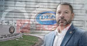 Apresan un supervisor de oficina de la DEA en el territorio nacional. Político Carlos Peña lo atribuye a denuncia suya sobre el PRM como supuesto “cartel del narcotráfico”